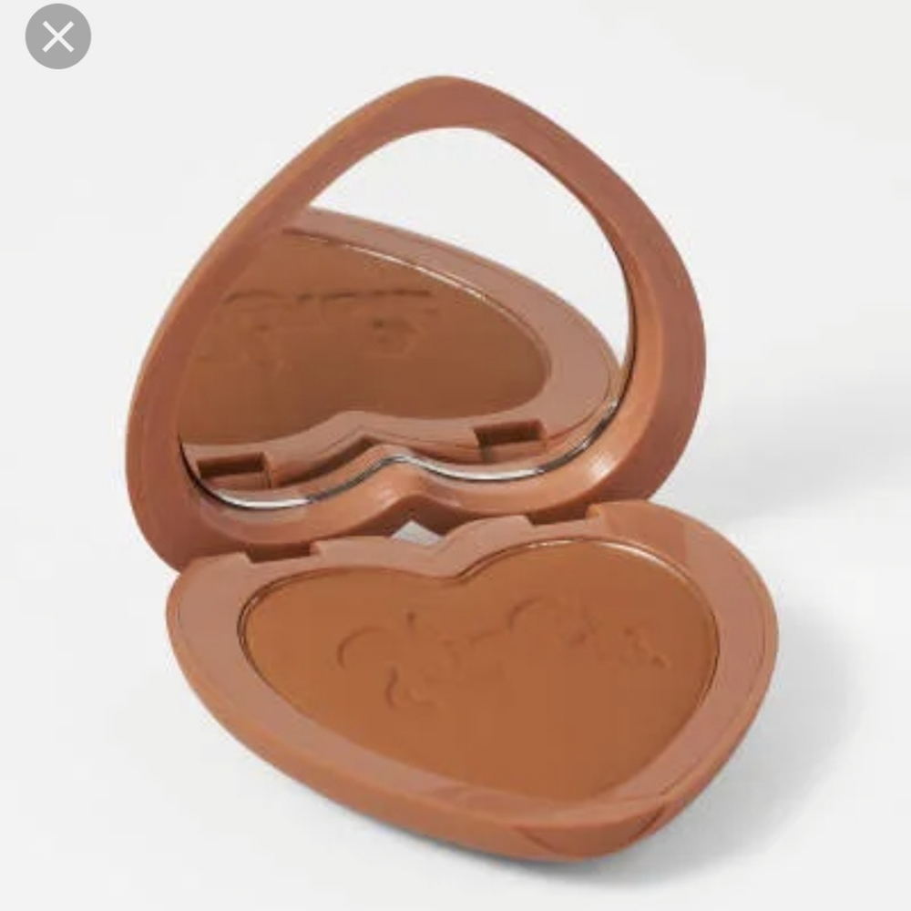 Kim Chi Chic Thailor Bronzer